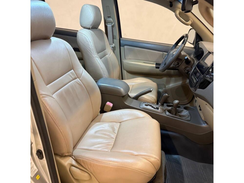Toyota Hilux SW4