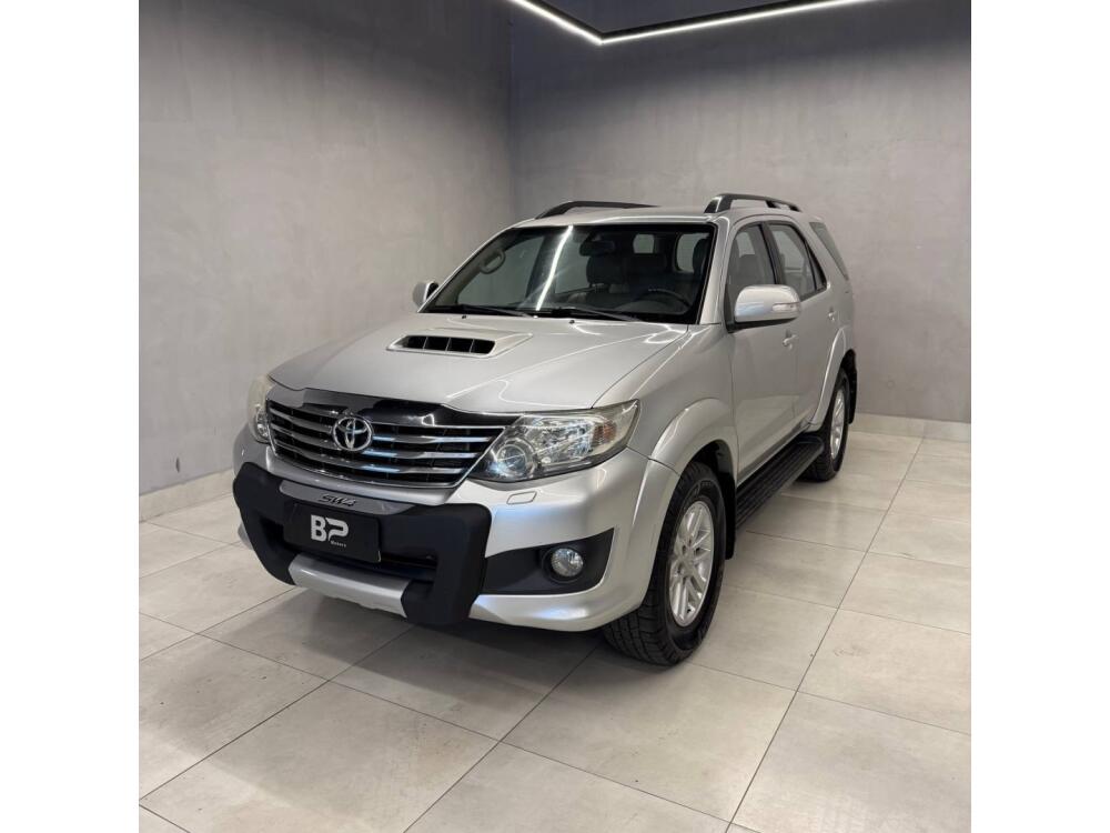 Toyota Hilux SW4