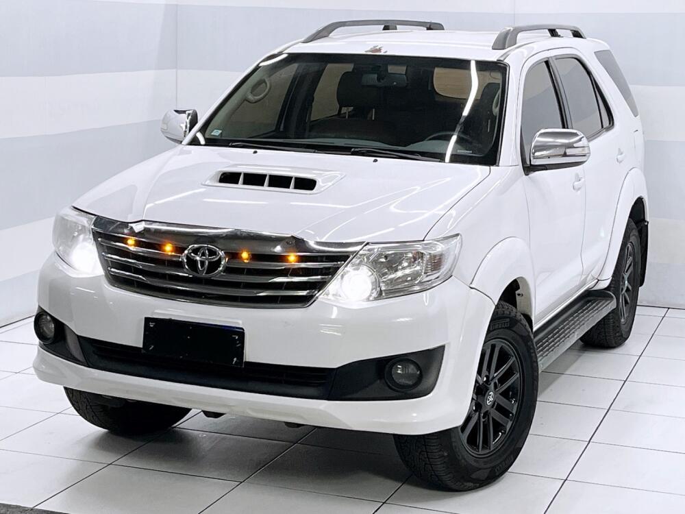 Toyota Hilux SW4