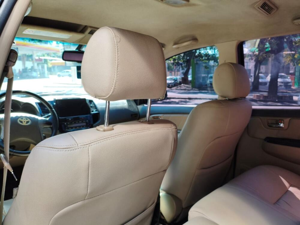 Toyota Hilux SW4