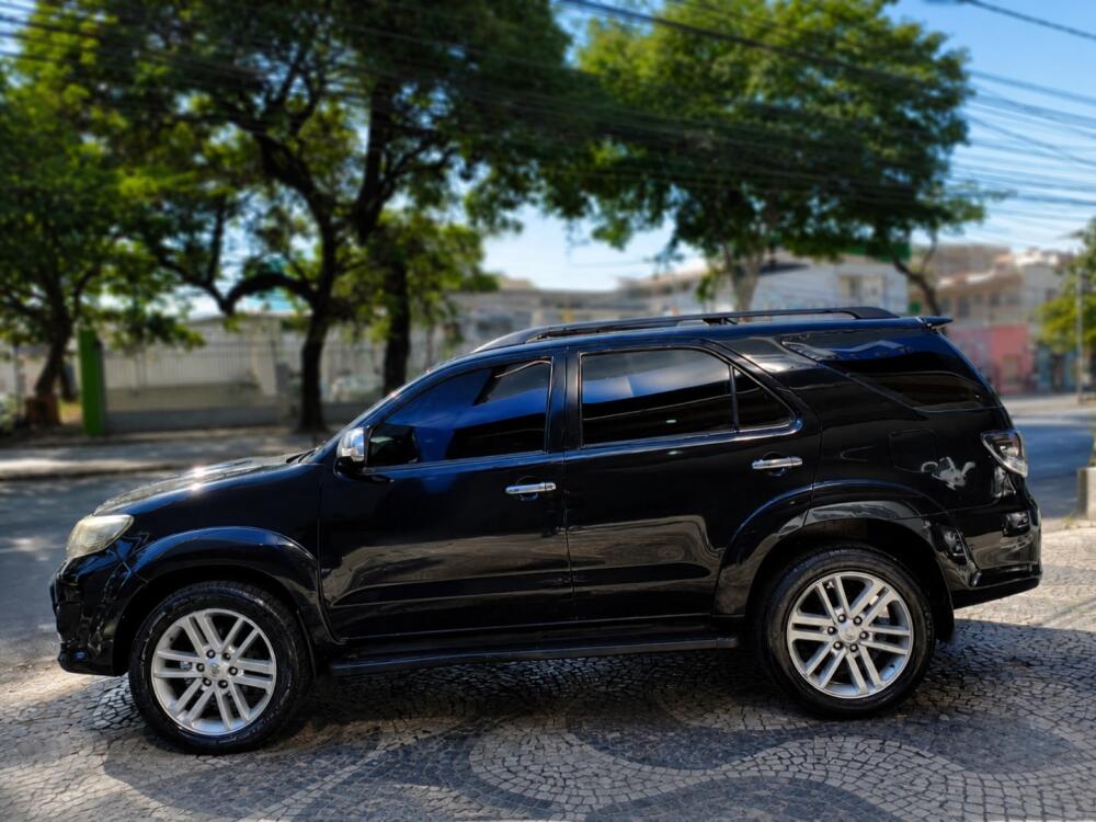 Toyota Hilux SW4