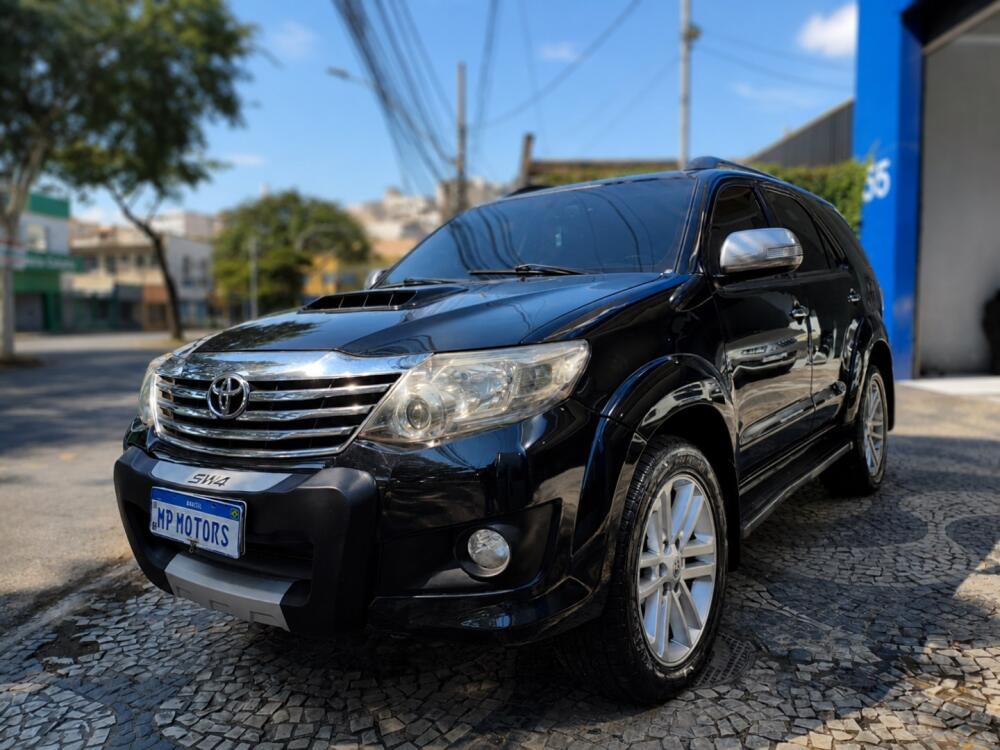 Toyota Hilux SW4