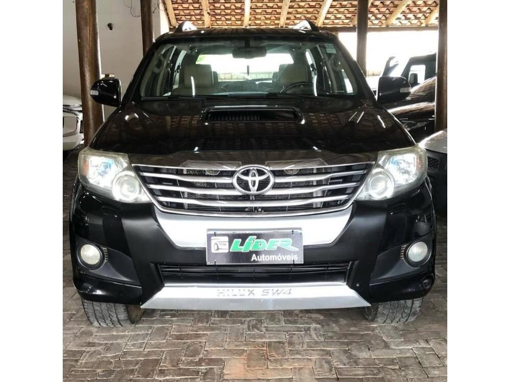 Toyota Hilux SW4