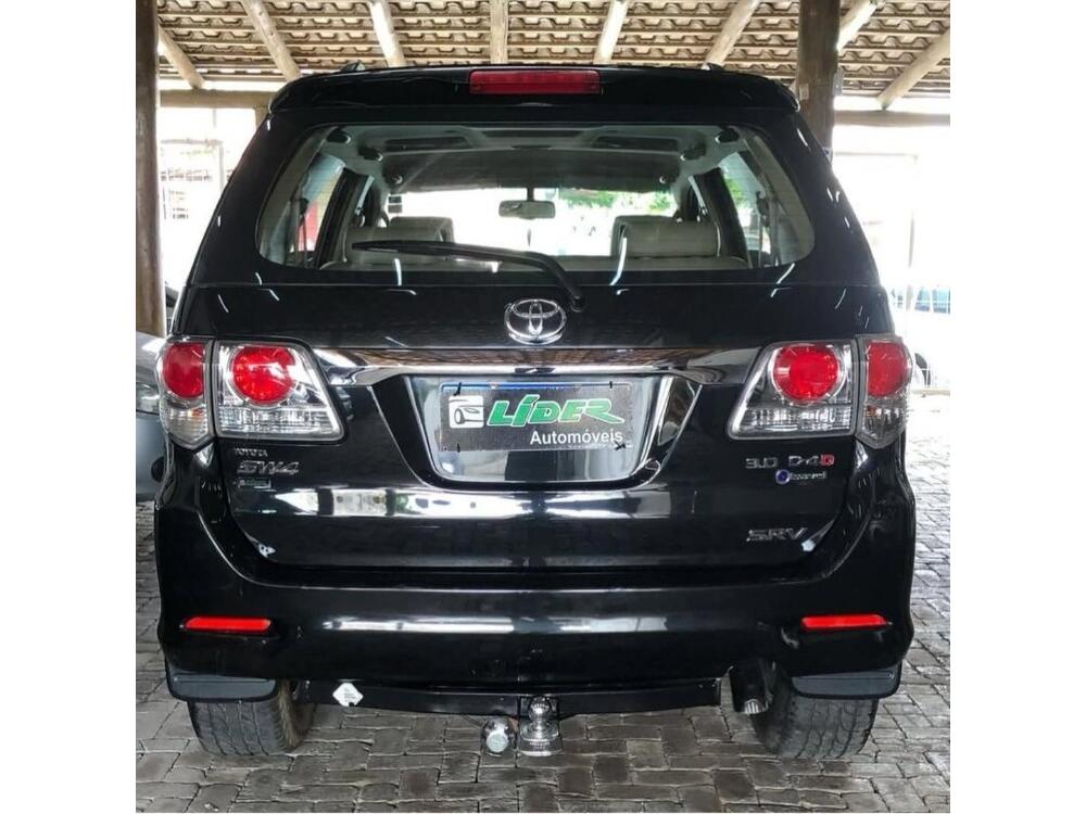 Toyota Hilux SW4