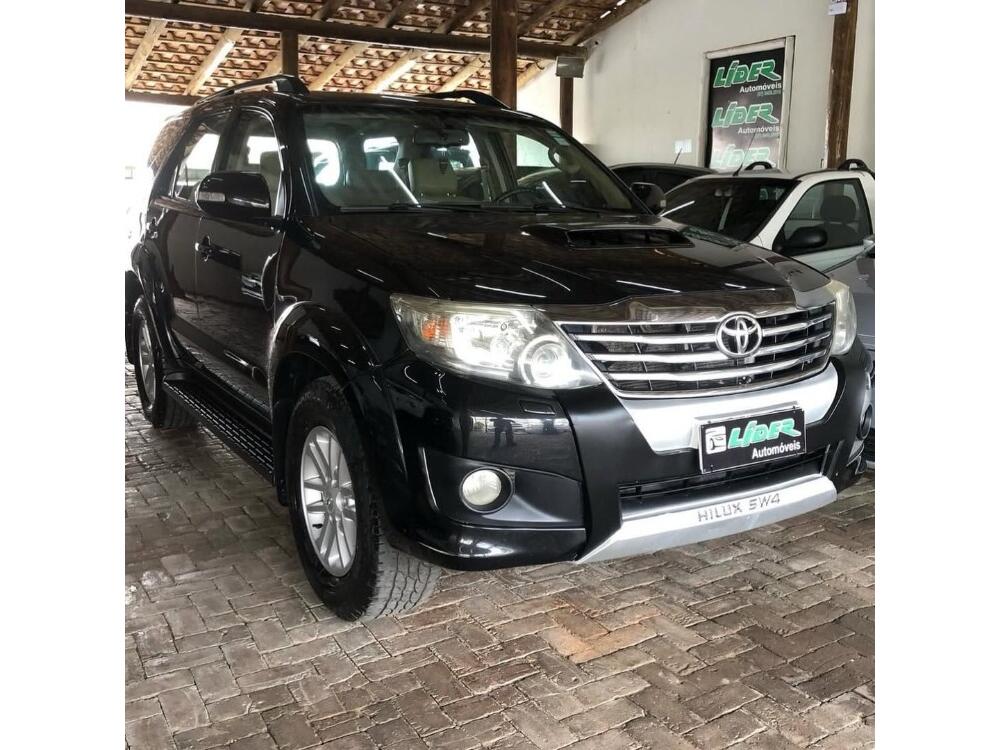 Toyota Hilux SW4