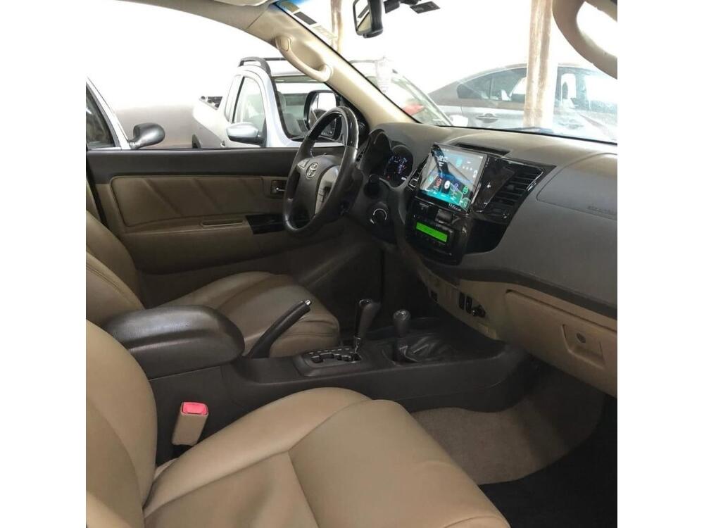 Toyota Hilux SW4