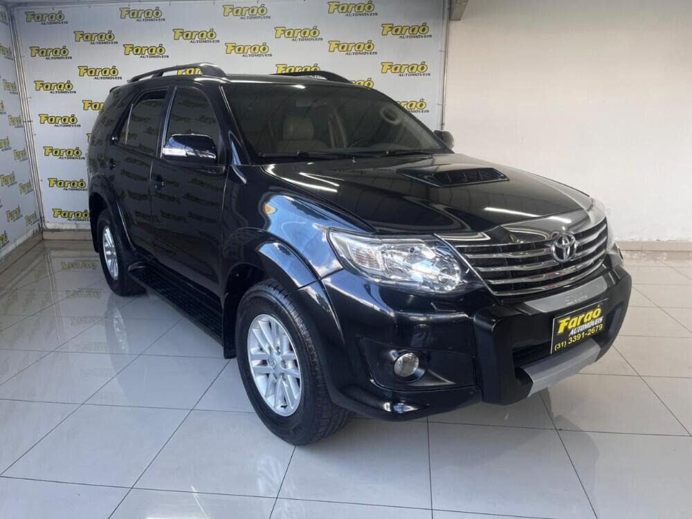 Toyota Hilux SW4