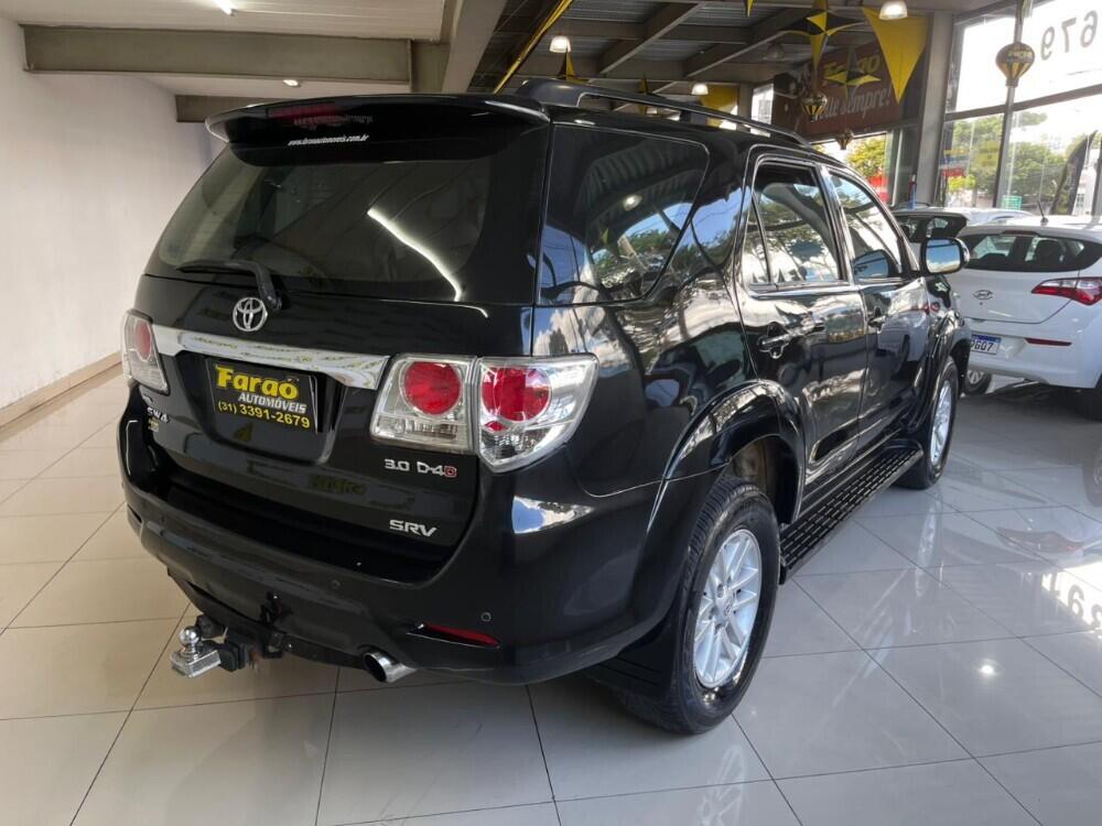 Toyota Hilux SW4