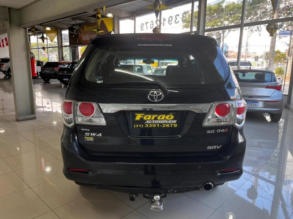 Toyota Hilux SW4