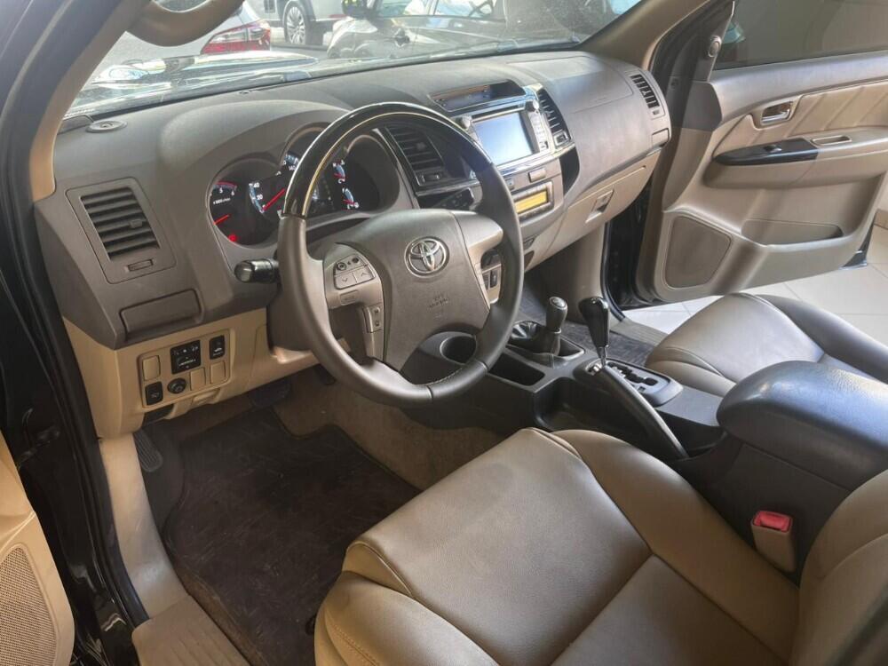Toyota Hilux SW4