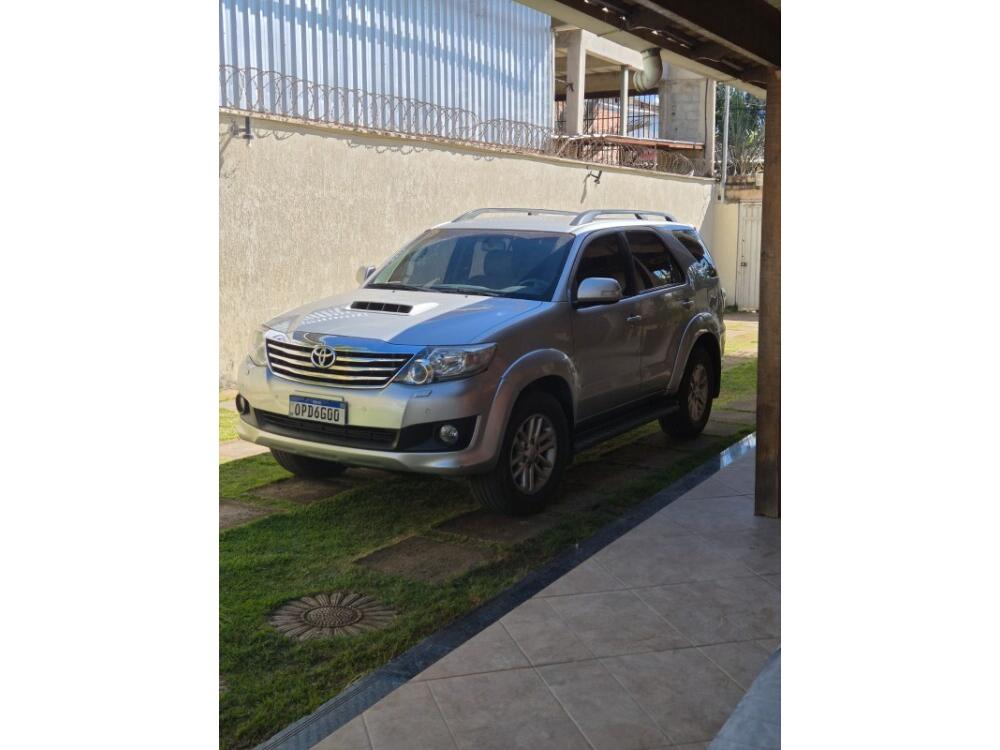 Toyota Hilux SW4