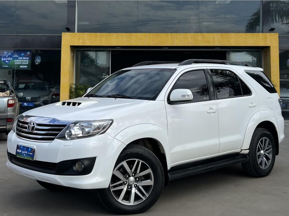 Toyota Hilux SW4