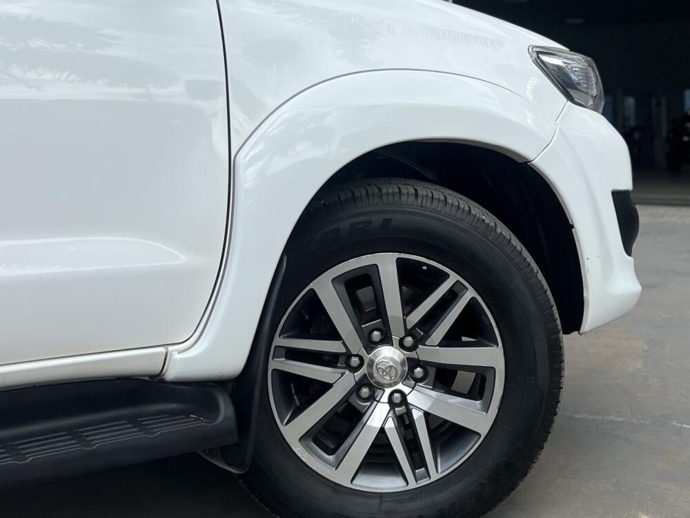 Toyota Hilux SW4