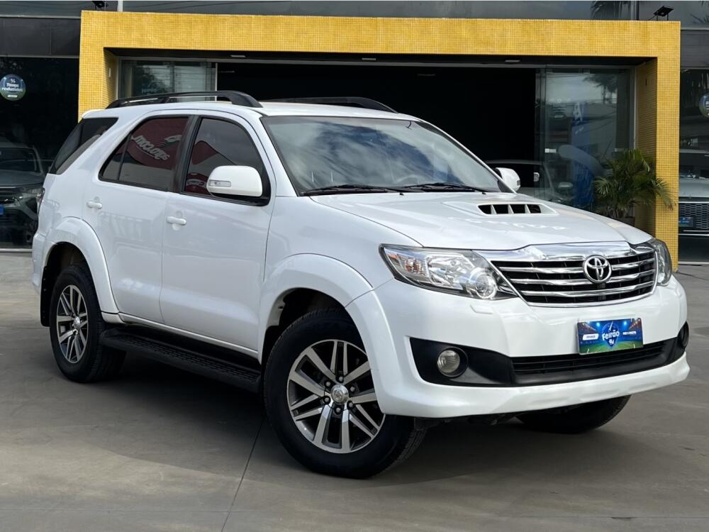Toyota Hilux SW4