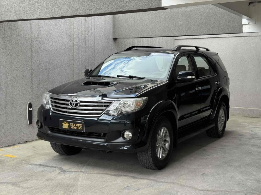 Toyota Hilux SW4