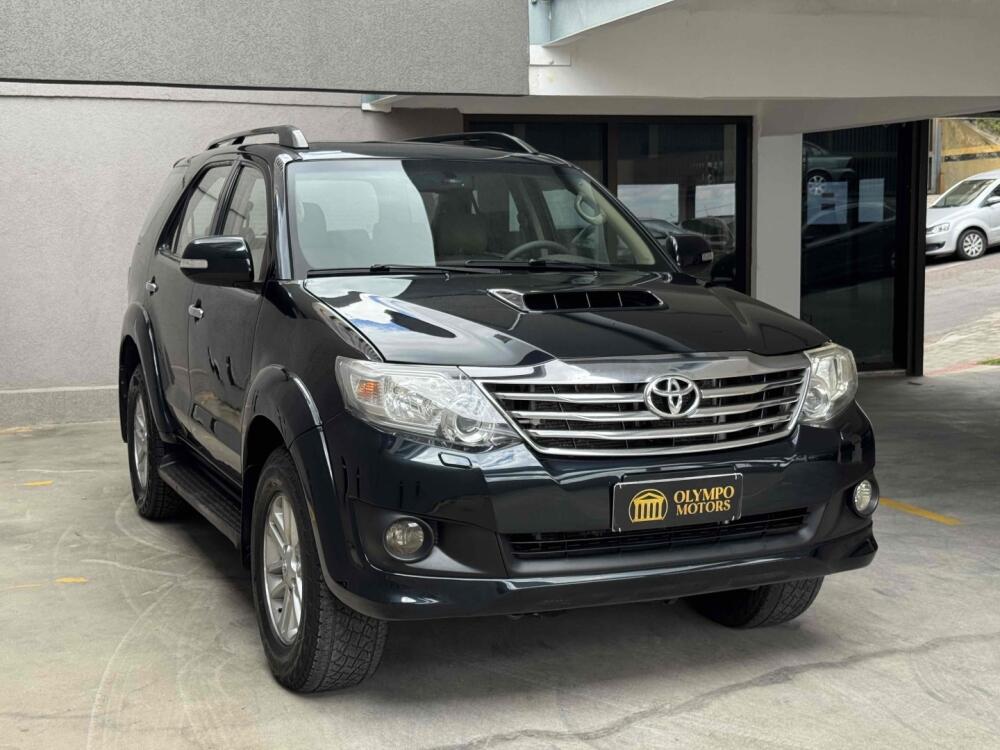 Toyota Hilux SW4