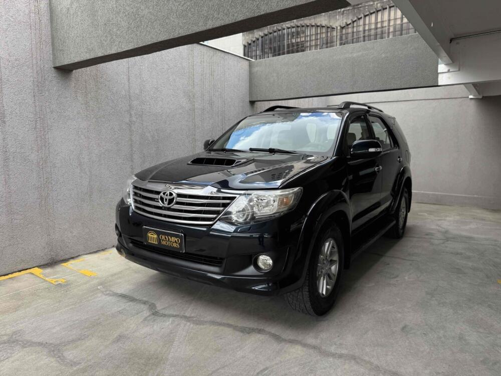 Toyota Hilux SW4
