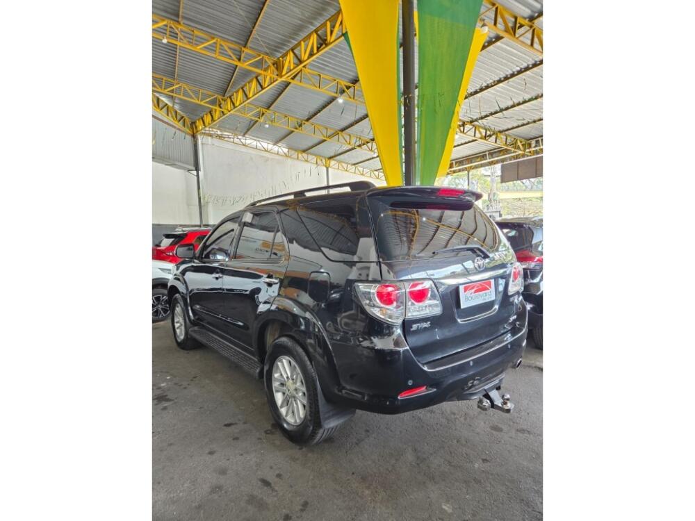 Toyota Hilux SW4