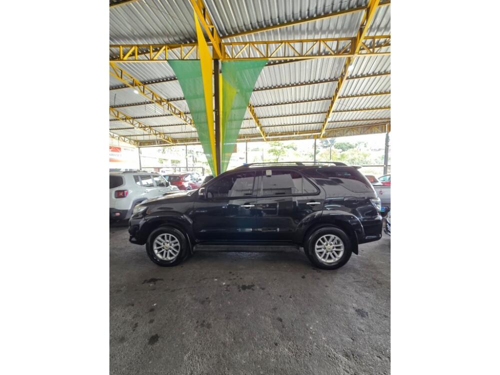 Toyota Hilux SW4