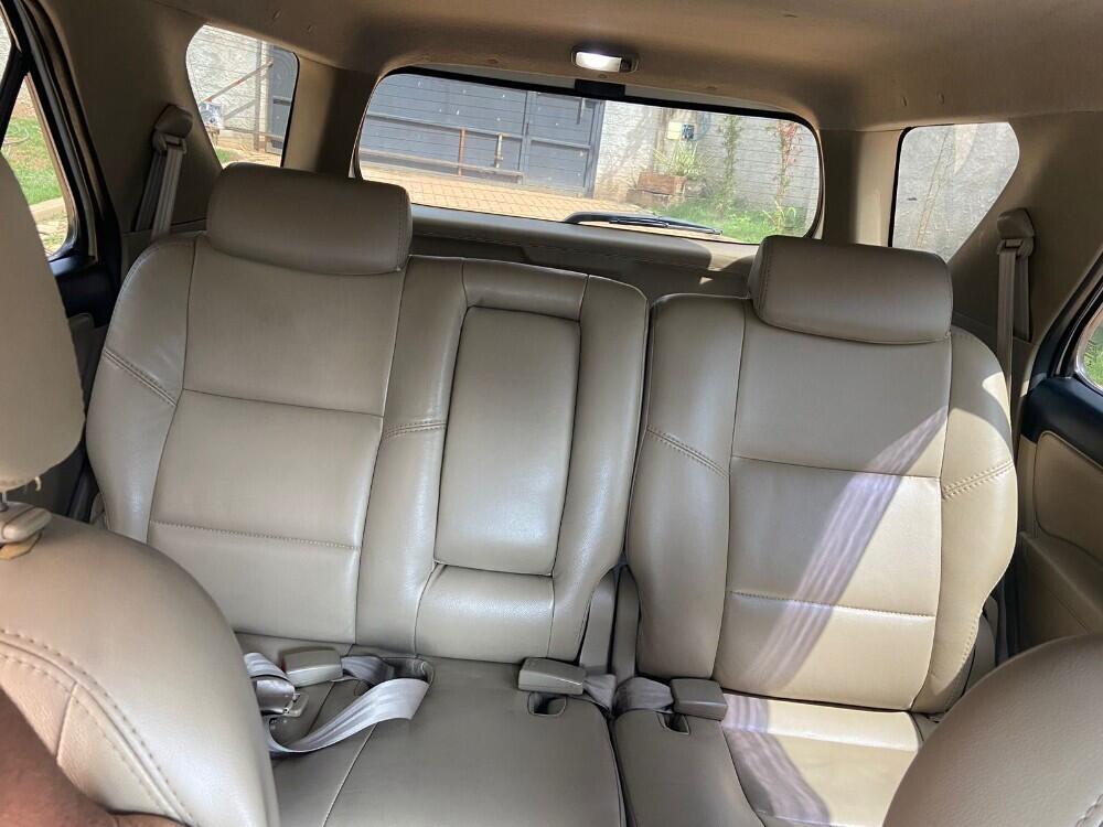 Toyota Hilux SW4