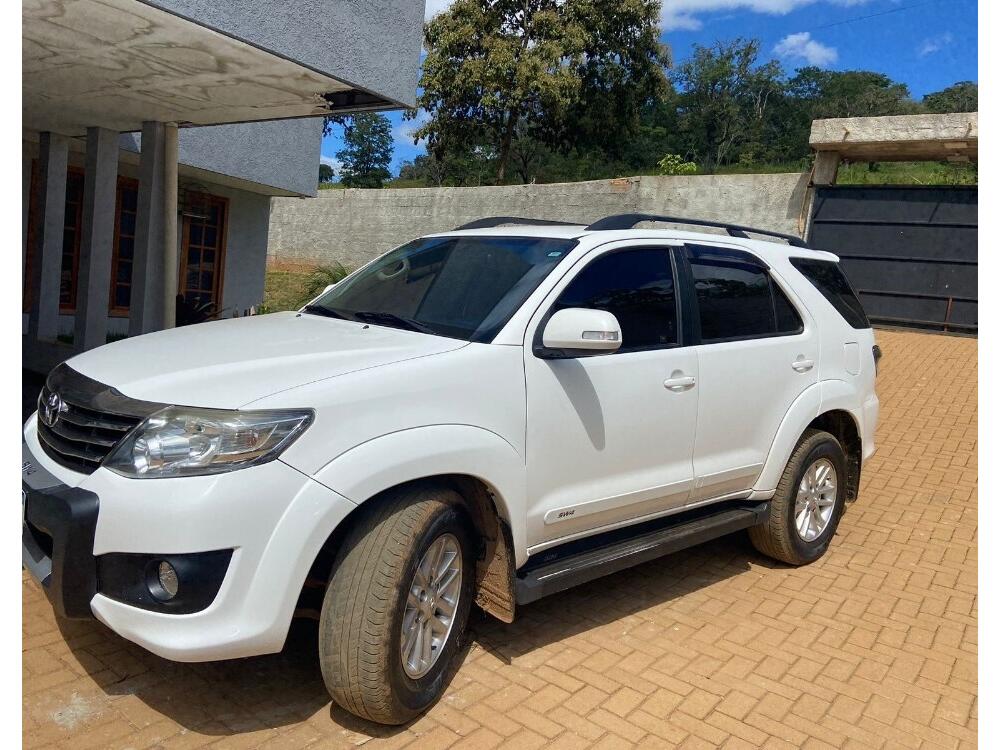 Toyota Hilux SW4