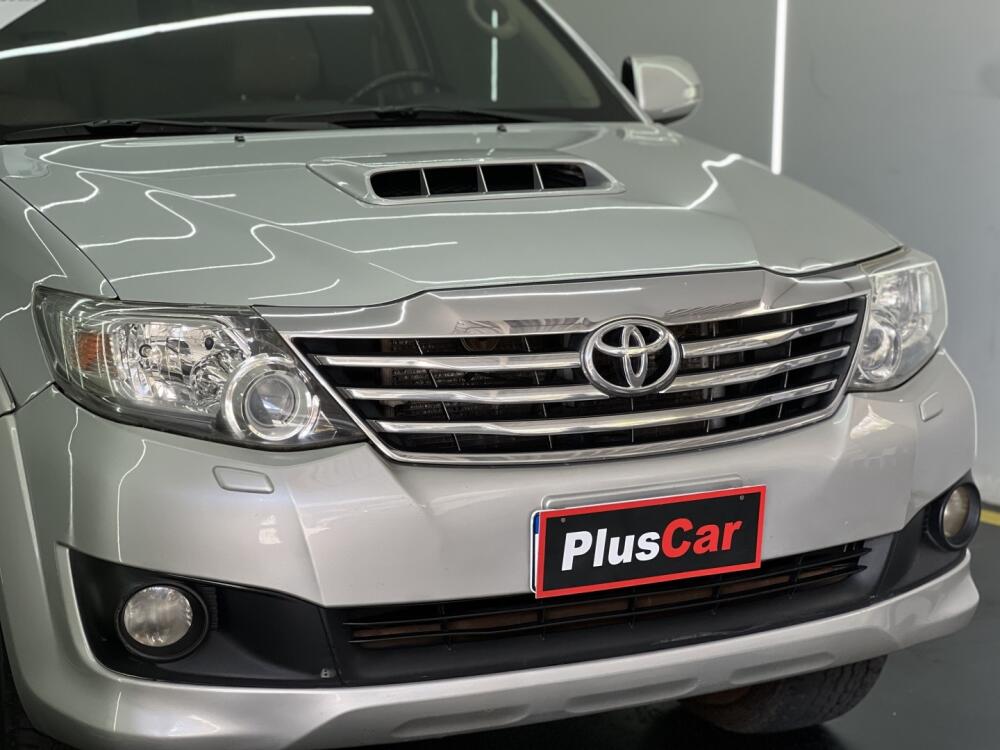 Toyota Hilux SW4