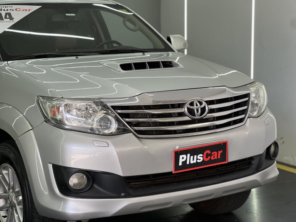 Toyota Hilux SW4