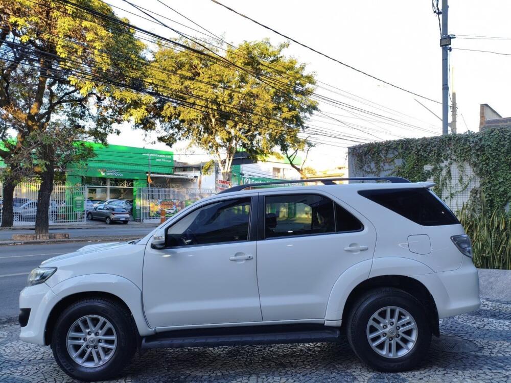 Toyota Hilux SW4