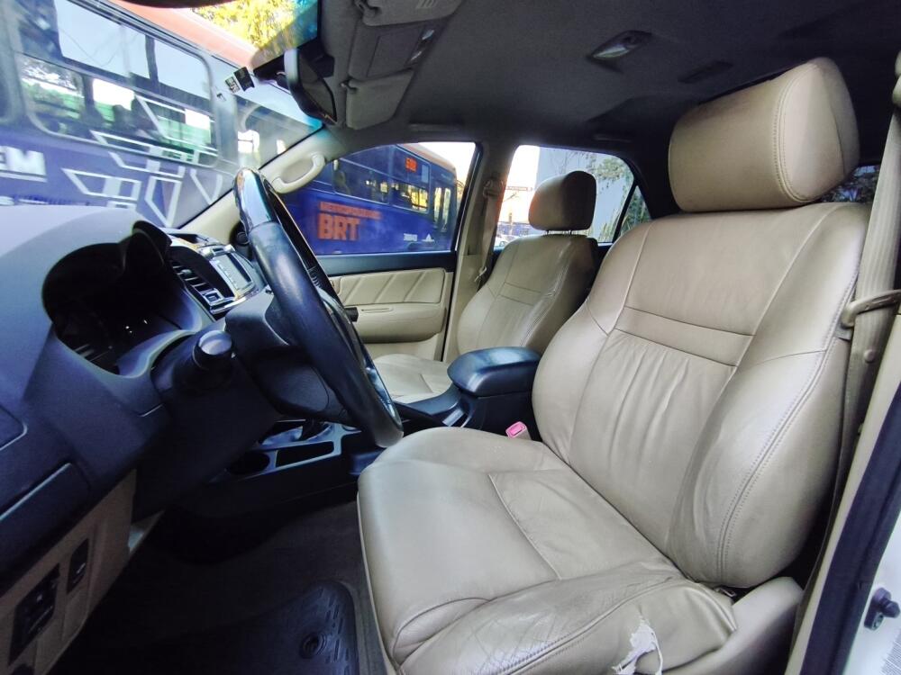 Toyota Hilux SW4