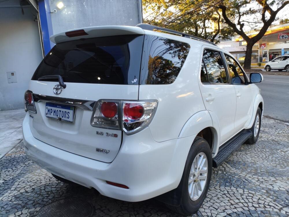 Toyota Hilux SW4