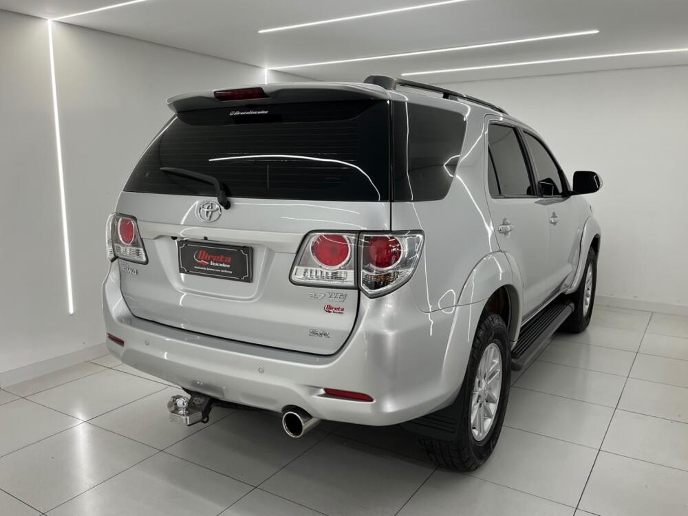 Toyota Hilux SW4