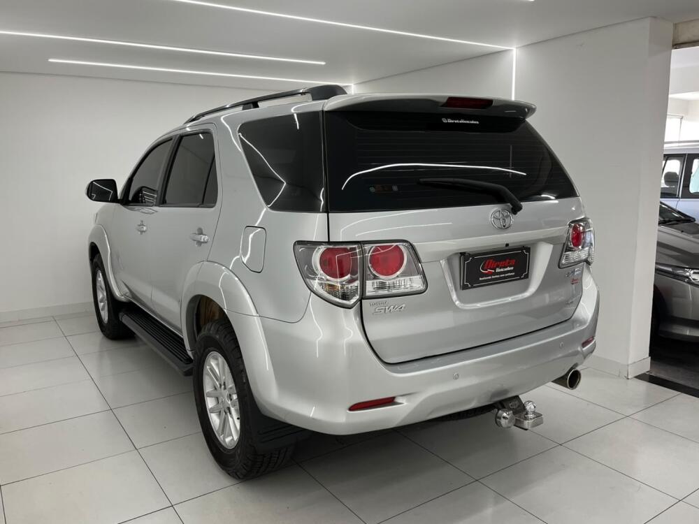 Toyota Hilux SW4