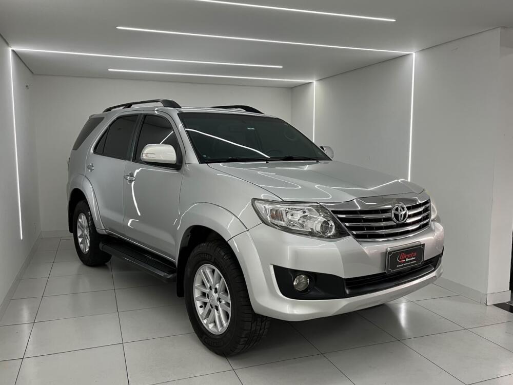 Toyota Hilux SW4