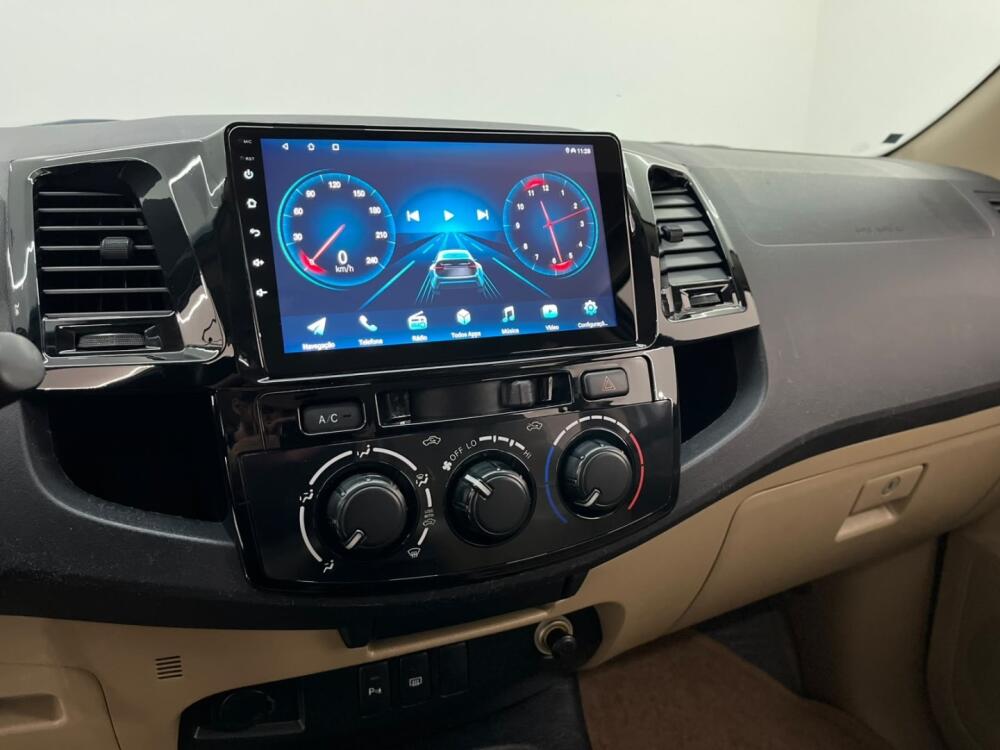 Toyota Hilux SW4