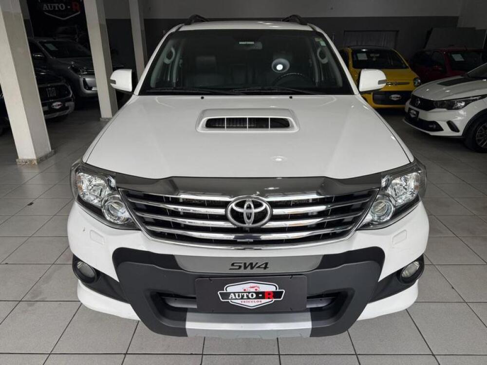 Toyota Hilux SW4