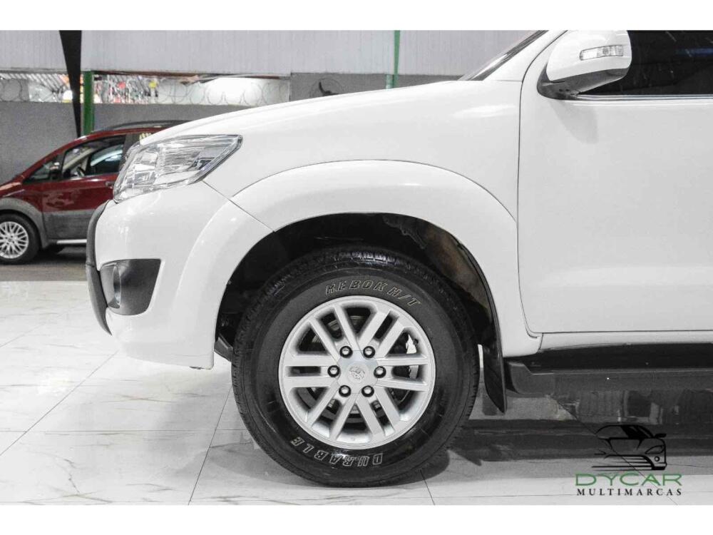 Toyota Hilux SW4