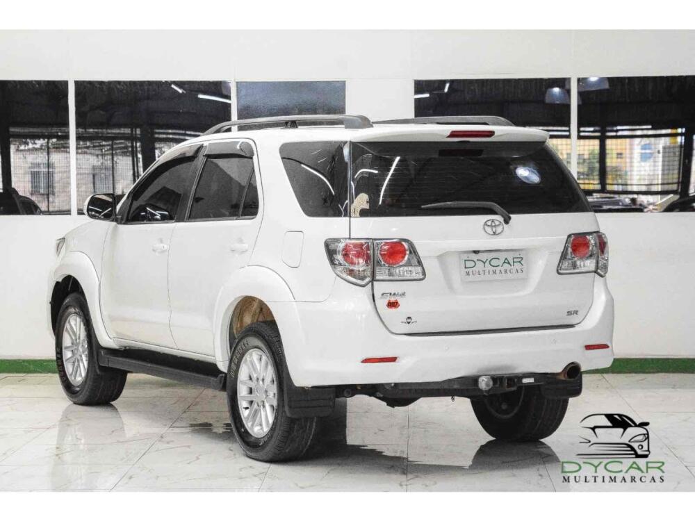 Toyota Hilux SW4