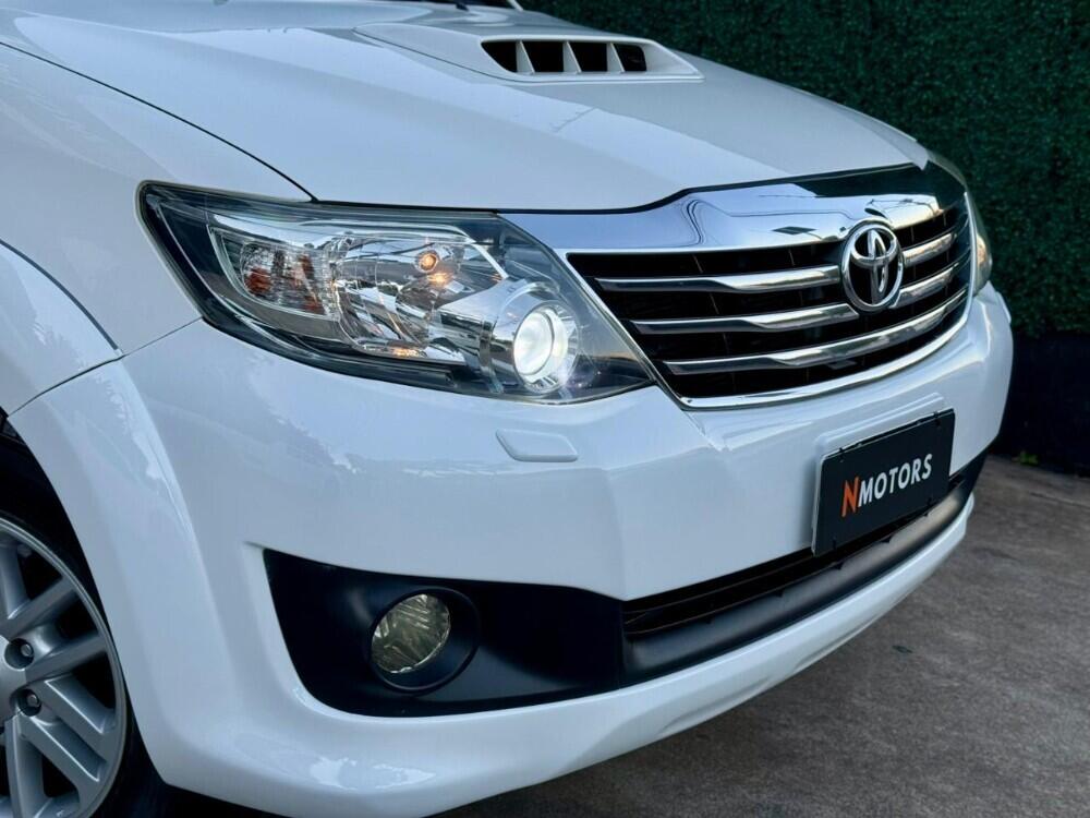Toyota Hilux SW4
