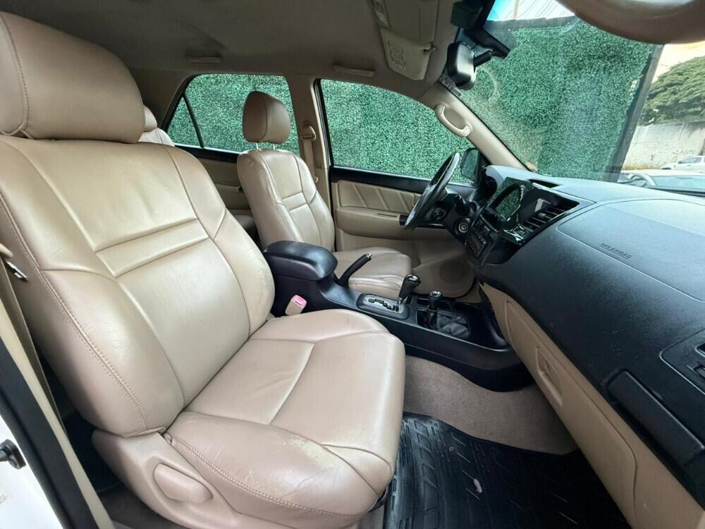 Toyota Hilux SW4