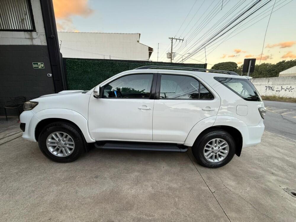 Toyota Hilux SW4