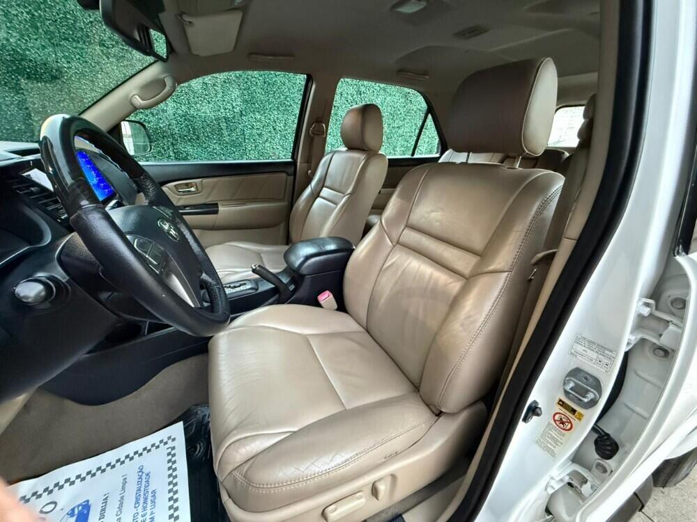 Toyota Hilux SW4