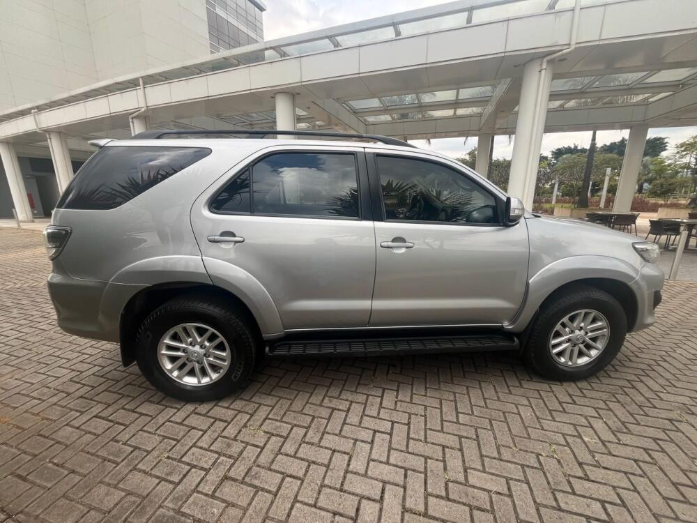 Toyota Hilux SW4