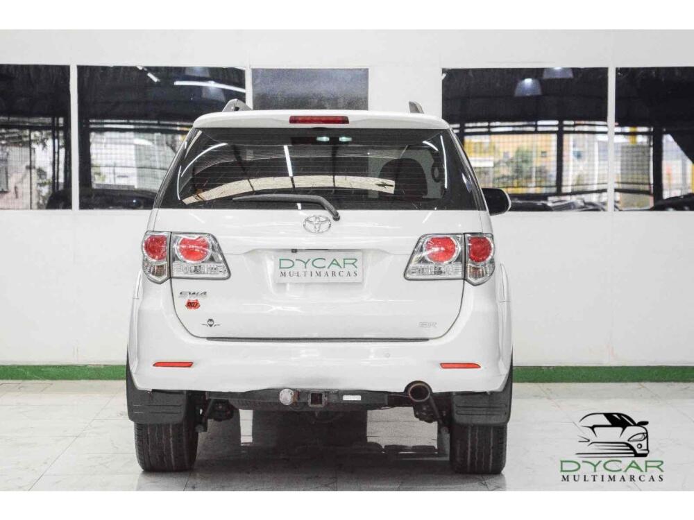 Toyota Hilux SW4