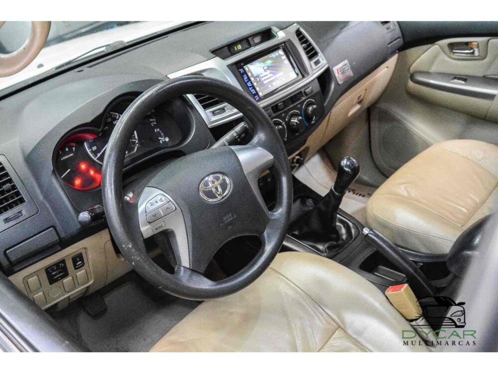 Toyota Hilux SW4