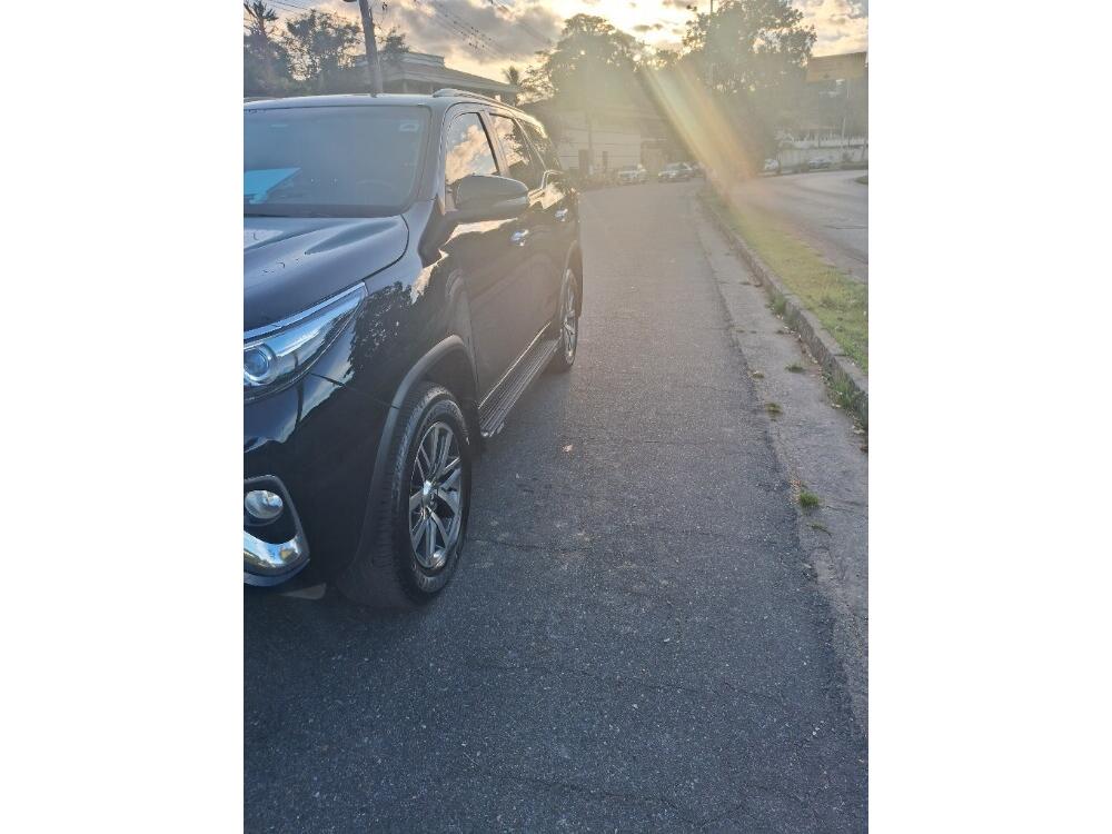 Toyota Hilux SW4