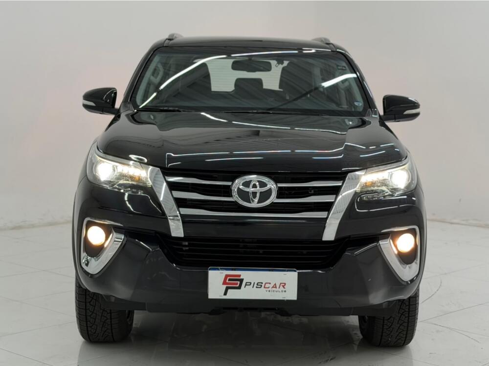Toyota Hilux SW4