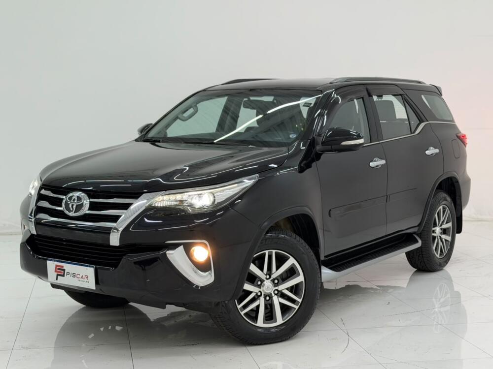Toyota Hilux SW4