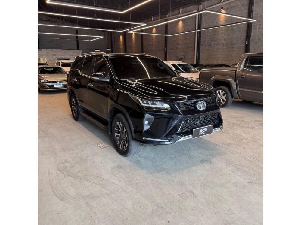 Toyota Hilux Sw4 2.8 SRX 4X4 16V TURBO INTERCOOLER DIESEL 4P AUTOMÁTICO 2016