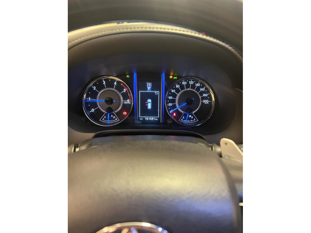 Toyota Hilux SW4
