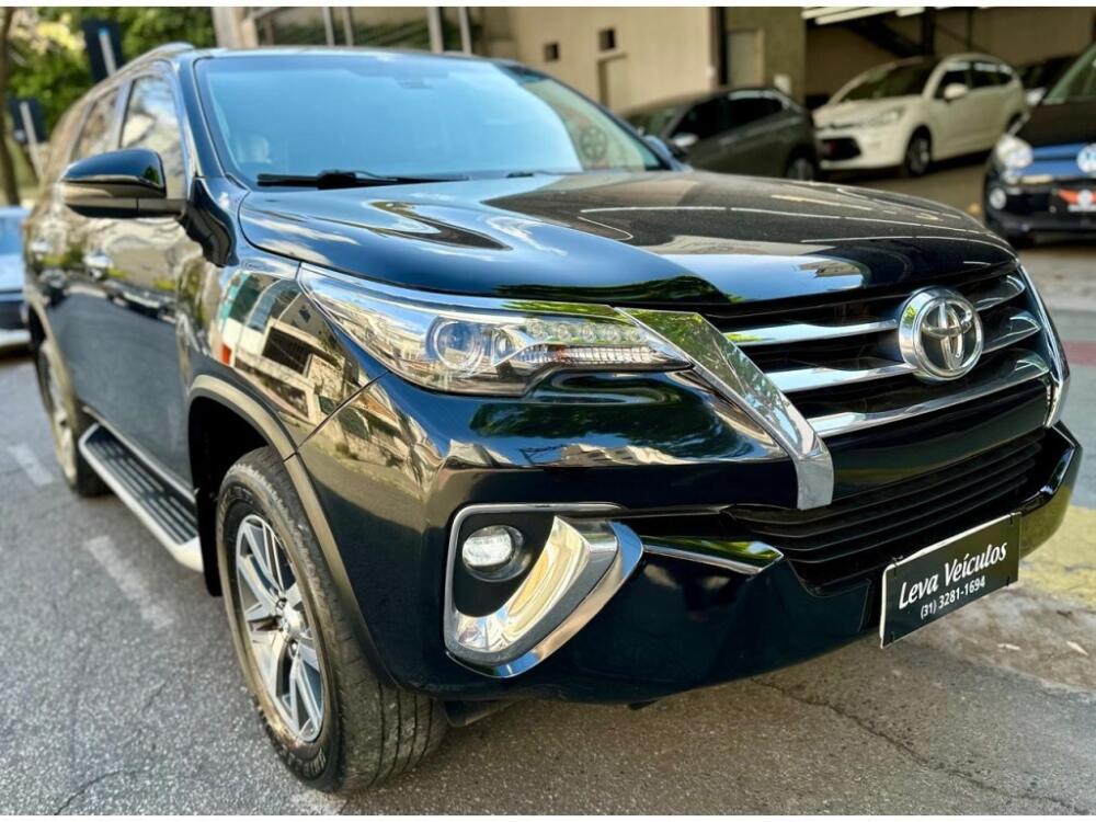 Toyota Hilux Sw4 2.8 SRX 4X4 16V TURBO INTERCOOLER DIESEL 4P AUTOMÁTICO 2018